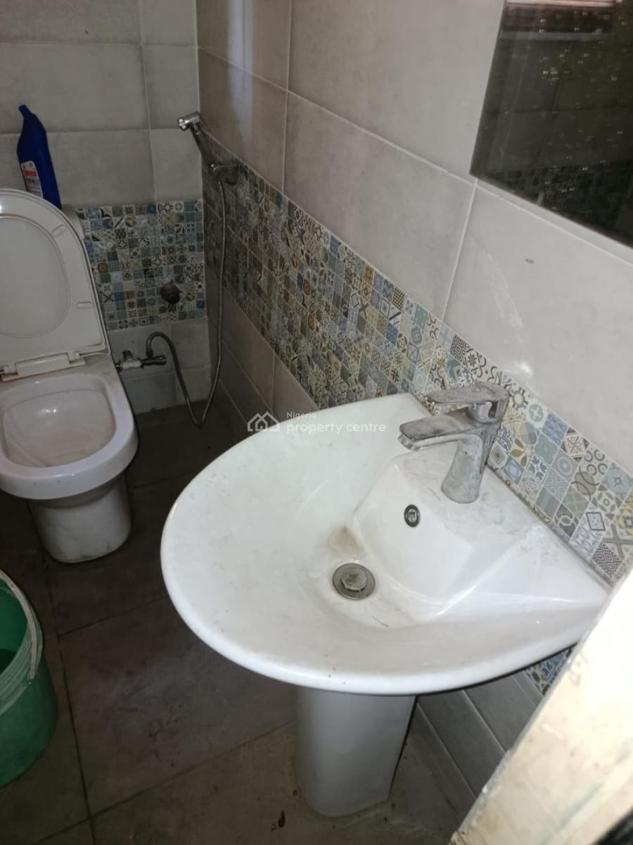 5 Bedroom Furnished Office, Surulere, Lagos, Semi-detached Duplex for Rent