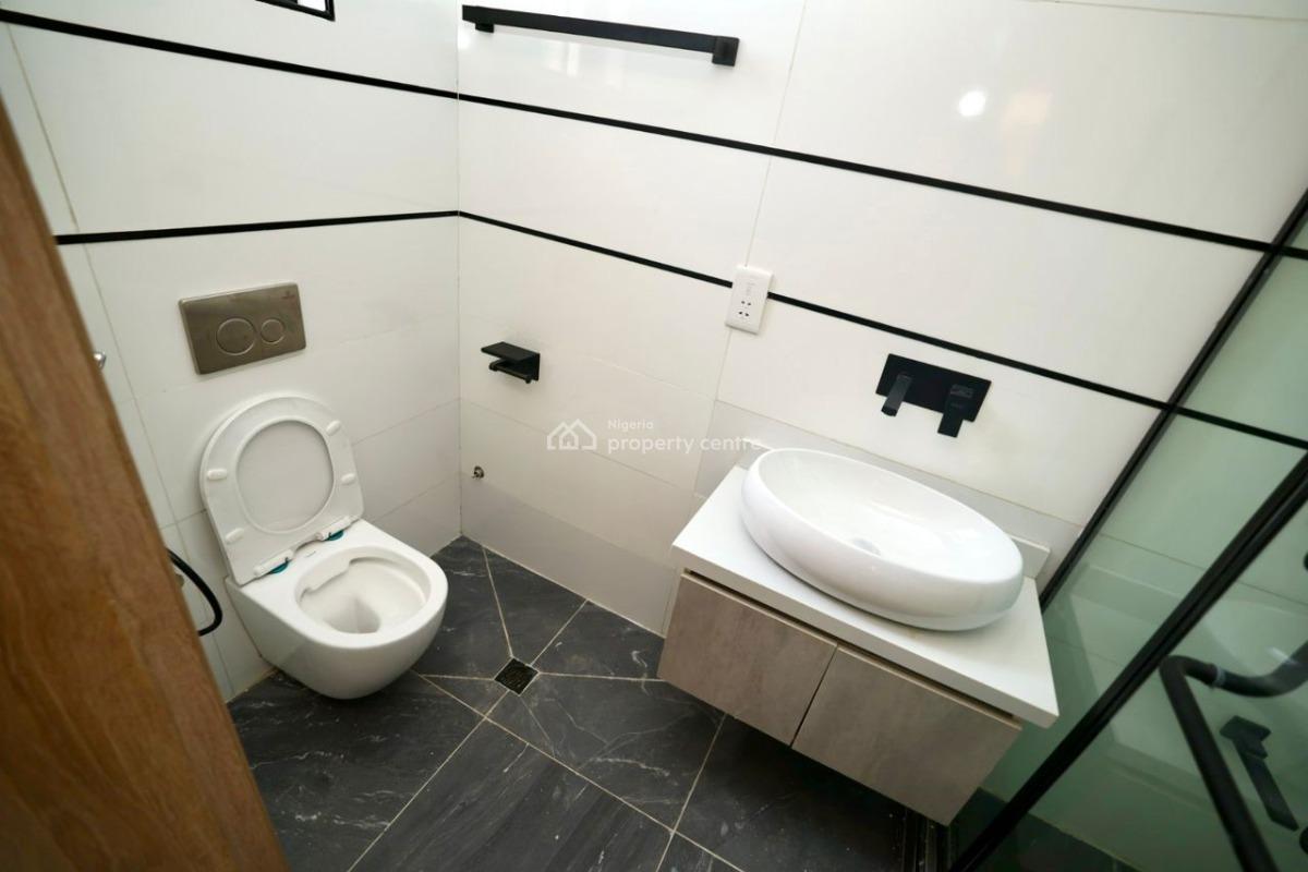 2 Bedroom Serviced Apartment, Lekki Phase 1, Lekki, Lagos, Flat / Apartment for Sale