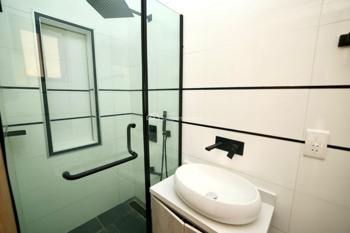 2 Bedroom Serviced Apartment, Lekki Phase 1, Lekki, Lagos, Flat / Apartment for Sale