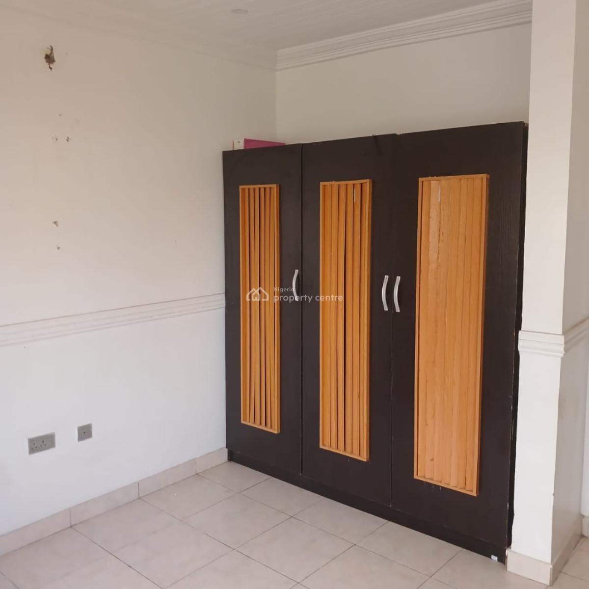 Very Spacious and Relatively New 3 Bedroom Flat, Atlantic View Estate, Alpha Beach Road, New-road Bustop, Igbo Efon, Lekki, Lagos, Flat / Apartment for Rent