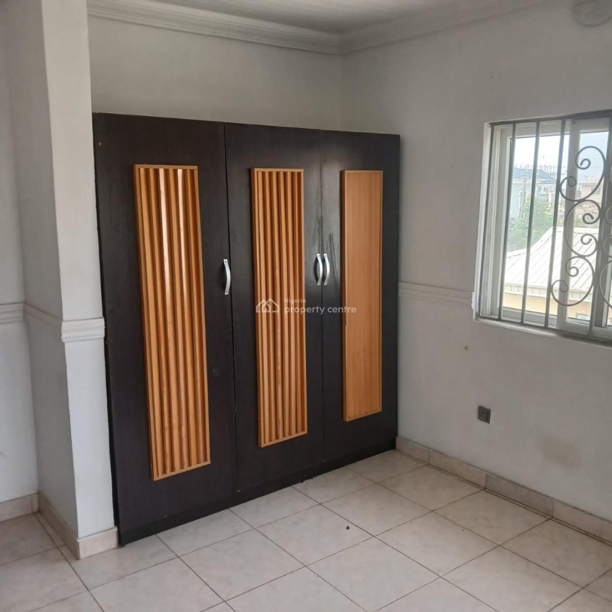 Very Spacious and Relatively New 3 Bedroom Flat, Atlantic View Estate, Alpha Beach Road, New-road Bustop, Igbo Efon, Lekki, Lagos, Flat / Apartment for Rent