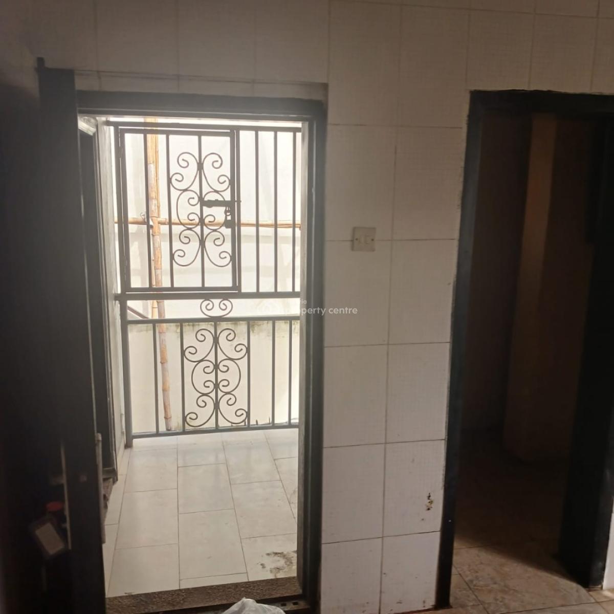 Very Spacious and Relatively New 3 Bedroom Flat, Atlantic View Estate, Alpha Beach Road, New-road Bustop, Igbo Efon, Lekki, Lagos, Flat / Apartment for Rent