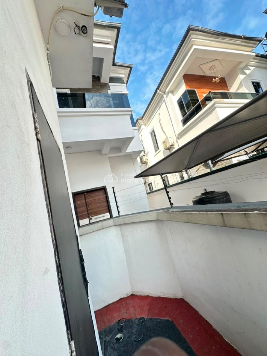 Luxury Bq Available 24 Hours Light, Chevron, Lekki Phase 2, Lekki, Lagos, Self Contain (single Rooms) for Rent