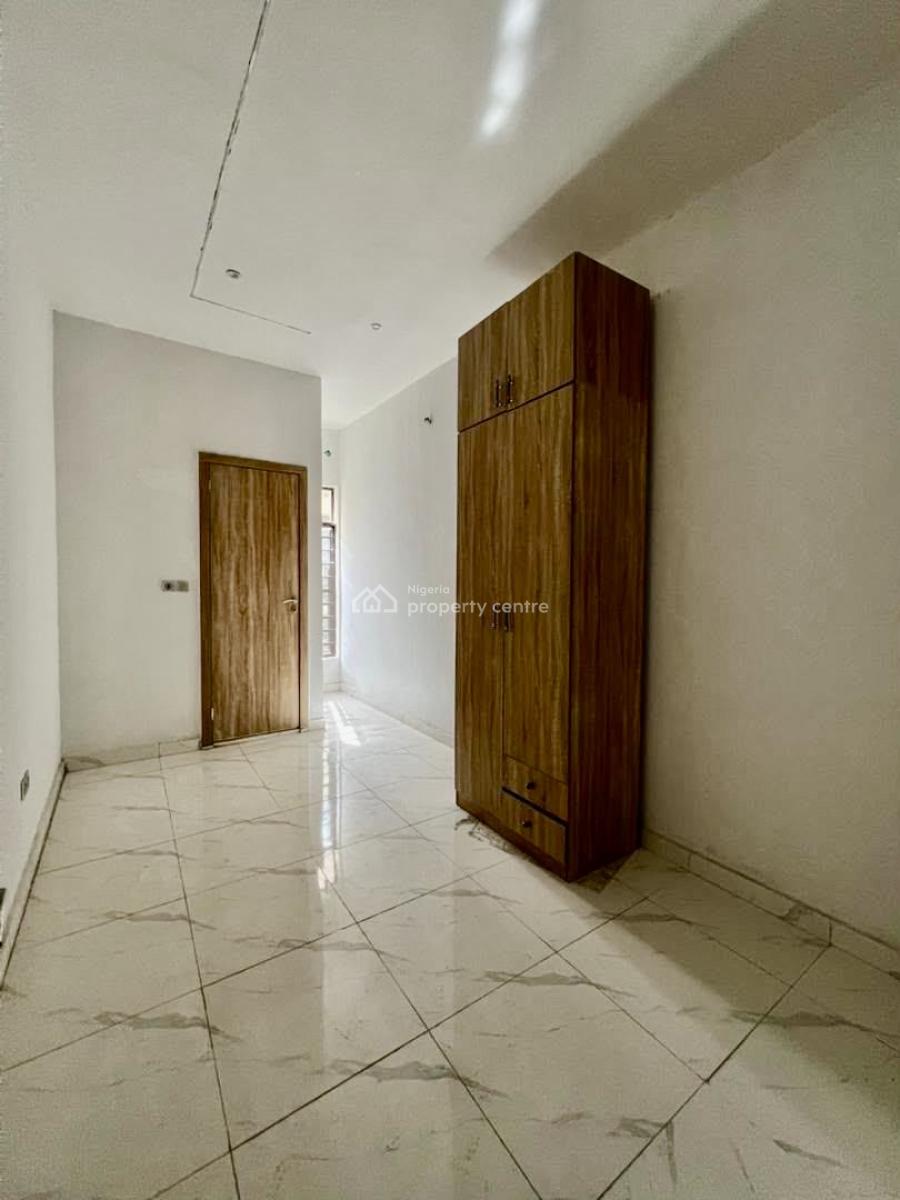 Modern and Spacious Brand New in Secured Environment, Ikota, Lekki, Lagos, Terraced Duplex for Rent