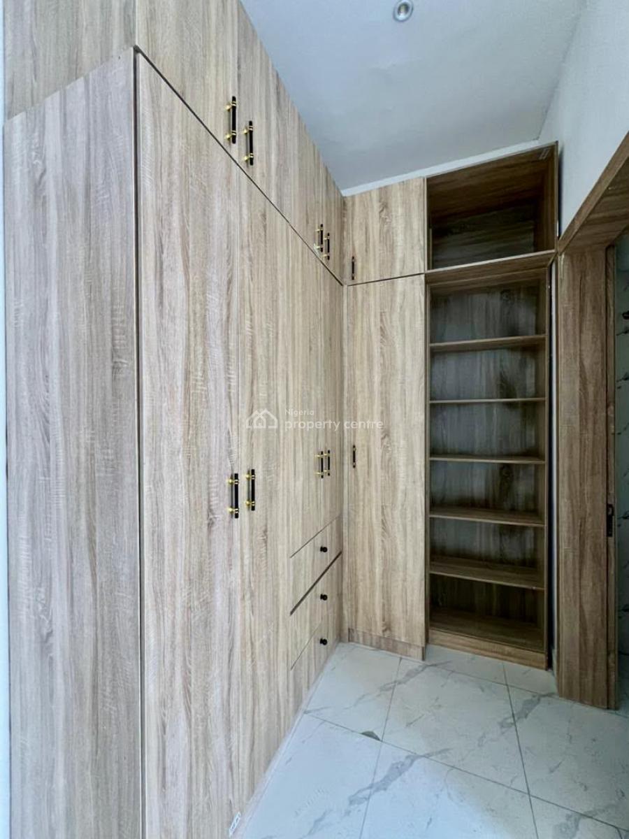 Modern and Spacious Brand New in Secured Environment, Ikota, Lekki, Lagos, Terraced Duplex for Rent