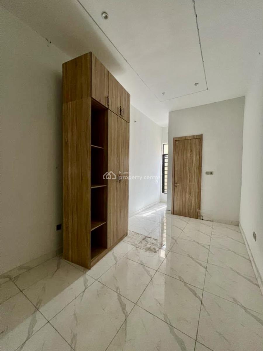 Modern and Spacious Brand New in Secured Environment, Ikota, Lekki, Lagos, Terraced Duplex for Rent