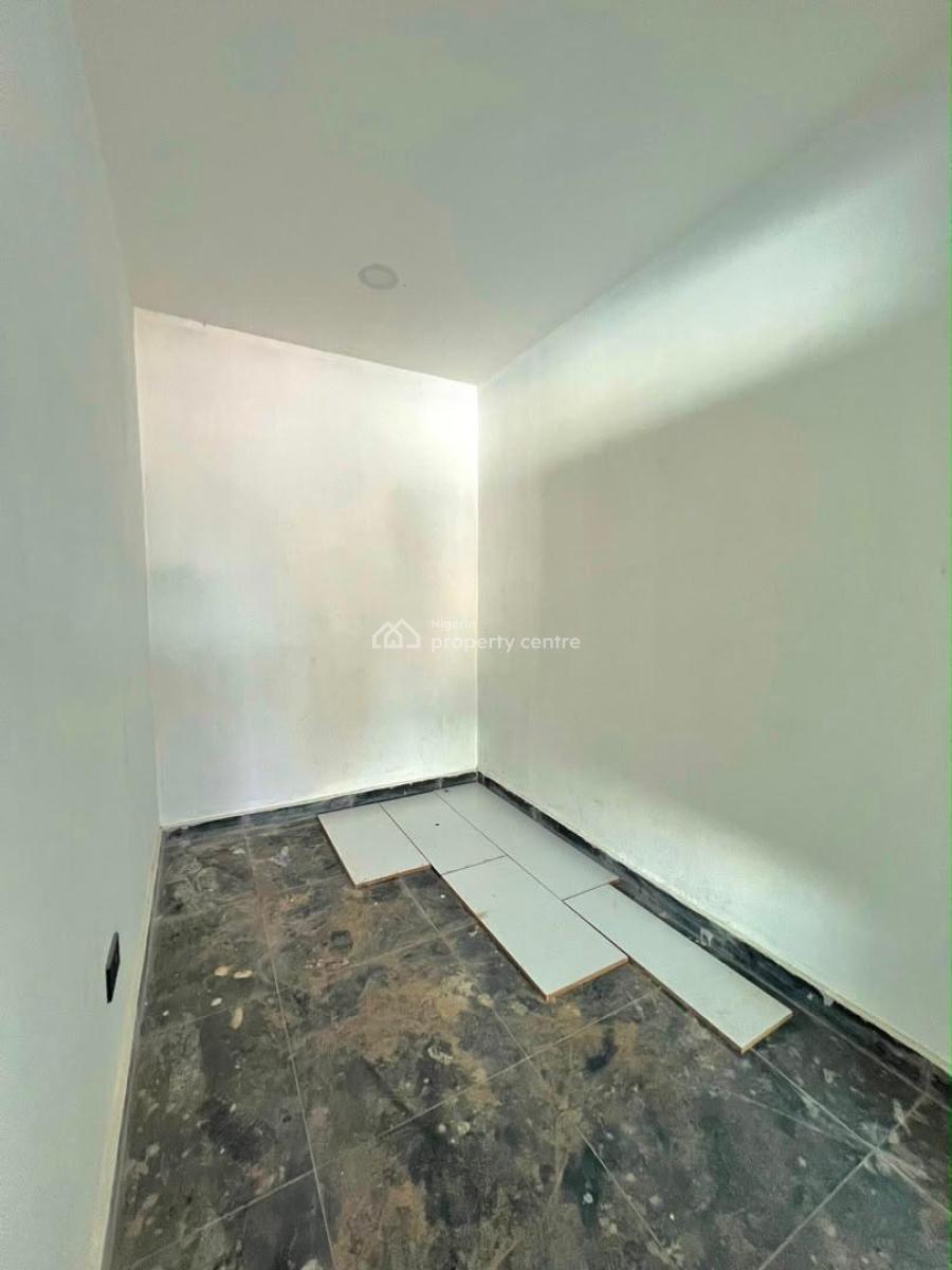 Brand New 4 Bedroom Water Front Masionate with 2 Boys Quarters & Pool, Ikoyi, Lagos, Flat / Apartment for Sale