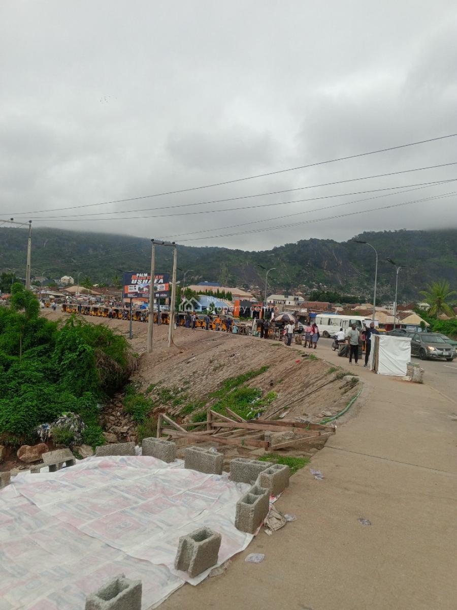 Formal Sokale Garden Mix Use Multi Function 3.8 Hectares, Strategically Located at Fo1 Roundabout, Fo1 Layout, Kubwa, Abuja, Mixed-use Land for Sale