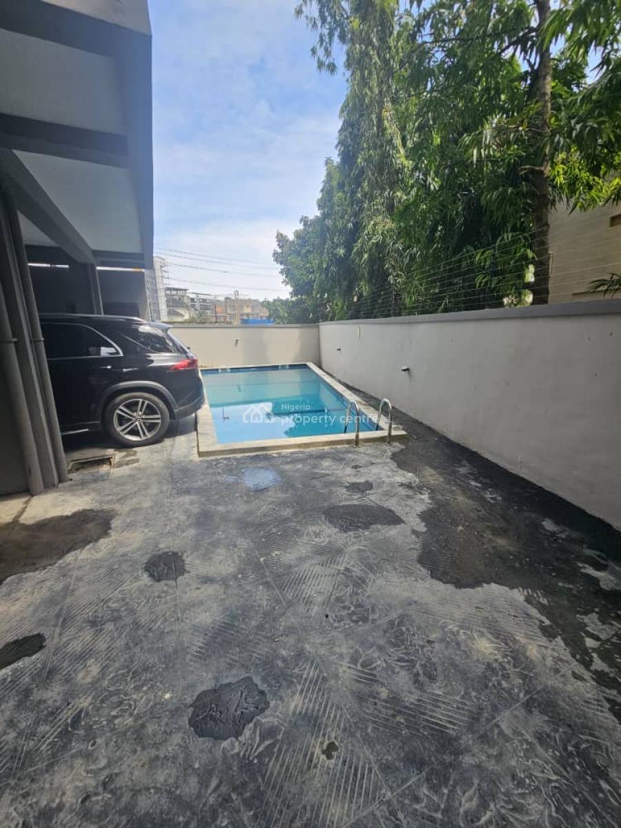 Spacious 1 Bedroom Apartment with Pool, Lekki Phase 1, Lekki, Lagos, Flat / Apartment for Rent