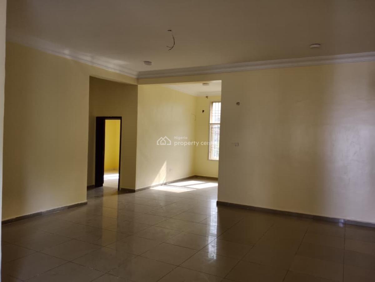 Spacious Three Bedrooms Flat, Guzape District, Abuja, Flat / Apartment for Rent