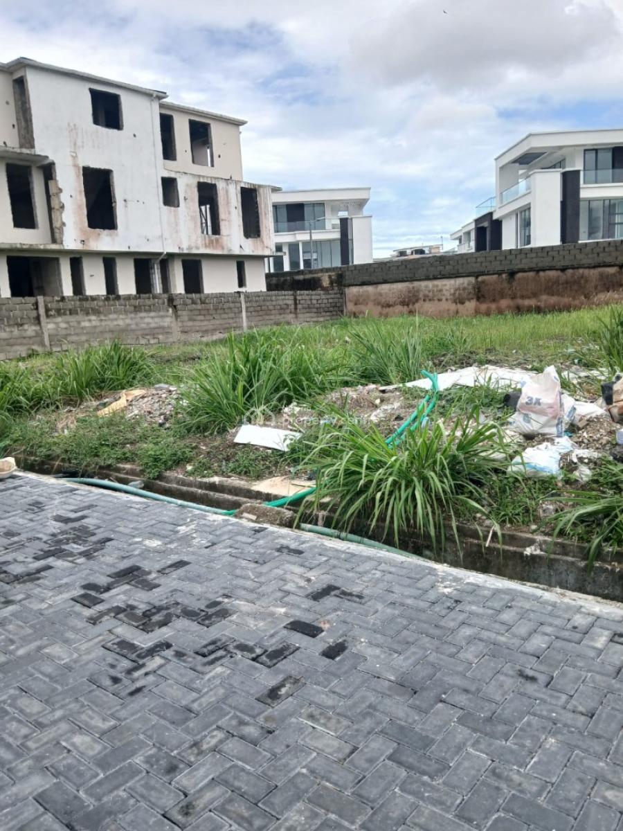 650sqm Plot of Land Inside Uac Staff Estate Beside Pinnock  (can Take, Uac Staff Estate Beside Pinnock  (can Take 2 Semi Detached Duplexes)., Osapa, Lekki, Lagos, Mixed-use Land for Sale