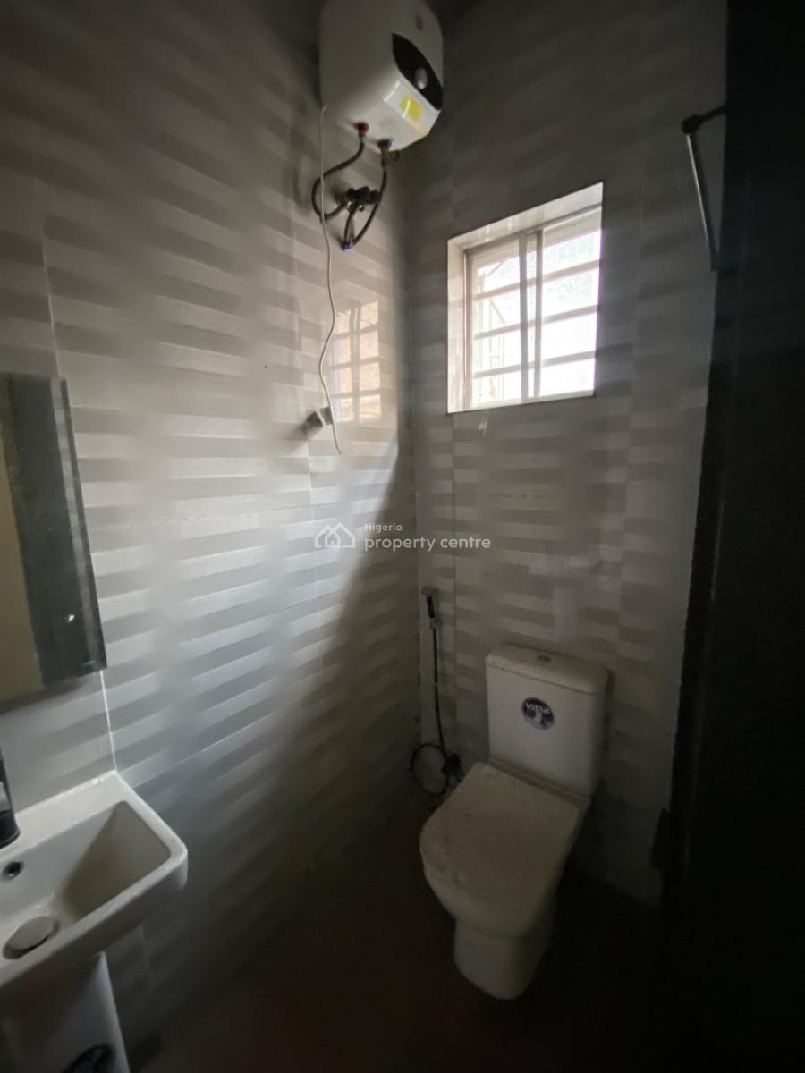 3 - Bedroom Terraced Duplex in a Serene Estate, Ikota, Lekki, Lagos, Terraced Duplex for Rent