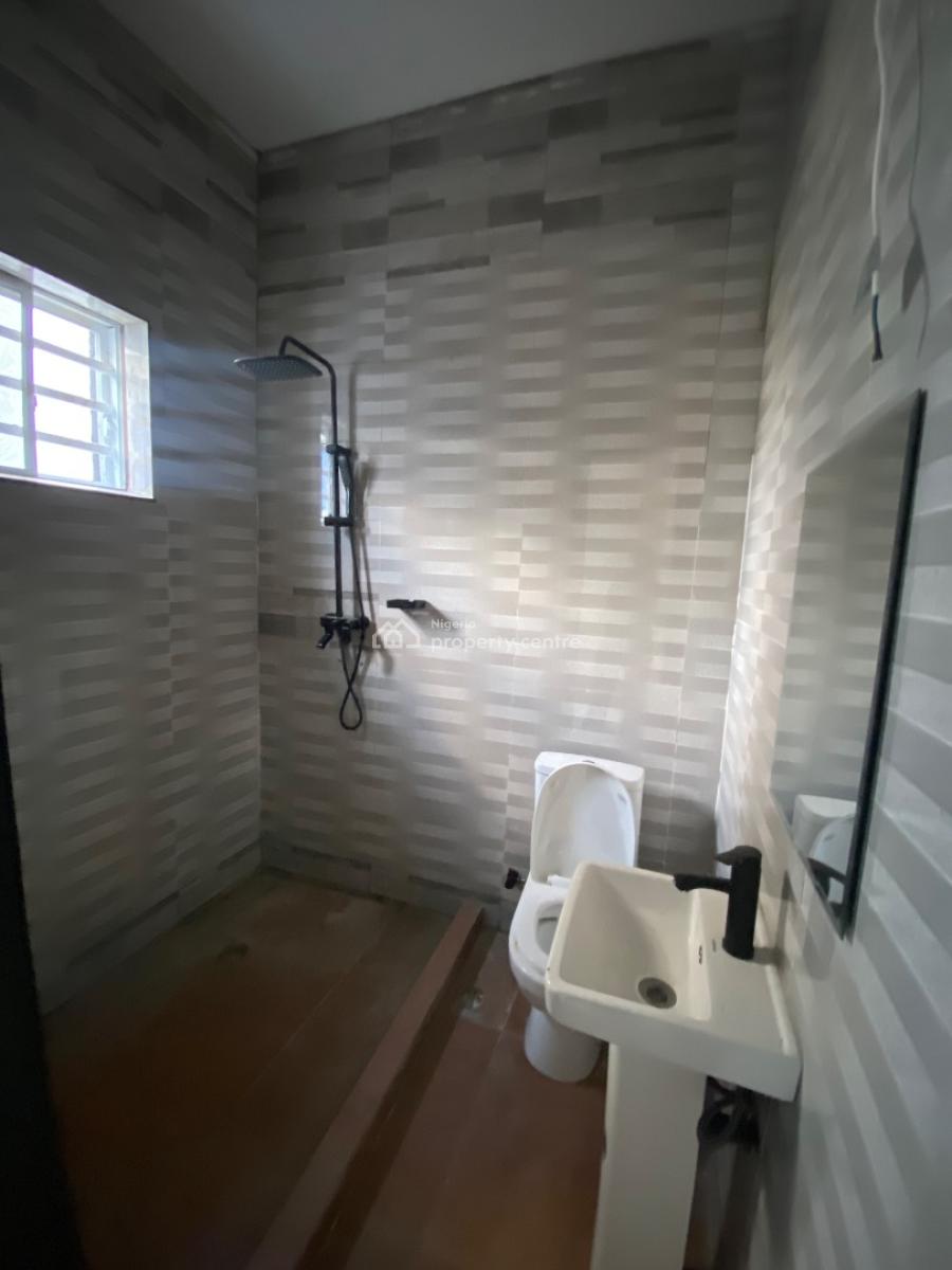 3 - Bedroom Terraced Duplex in a Serene Estate, Ikota, Lekki, Lagos, Terraced Duplex for Rent