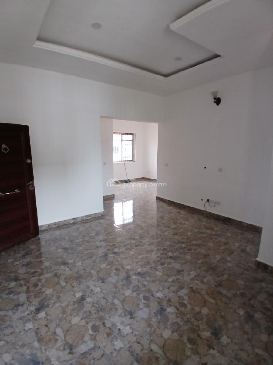 Serviced 1 Bedroom En-suite Mini Flat with Fitted Kitchen, Cabinets/pa, Ikate Elegushi, Lekki, Lagos, Flat / Apartment for Rent
