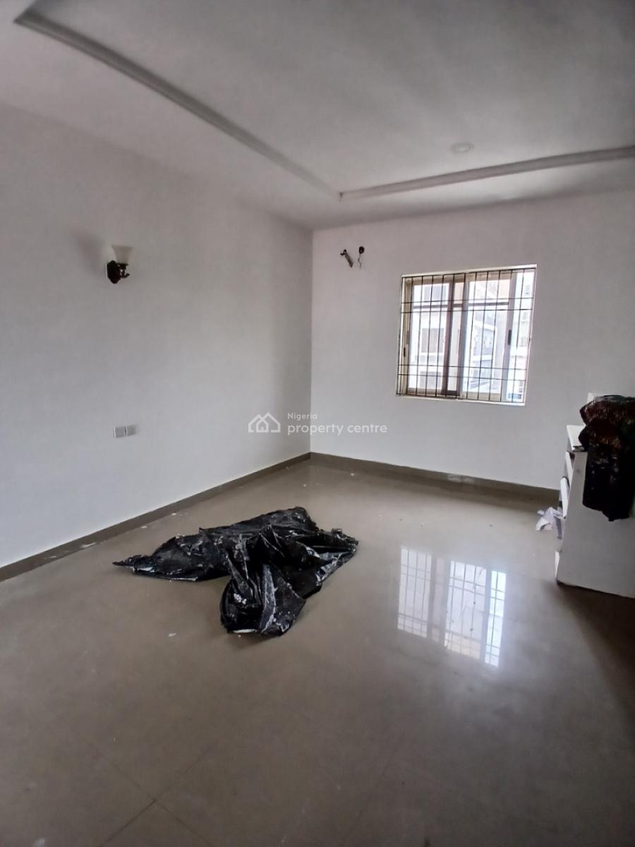 Serviced 1 Bedroom En-suite Mini Flat with Fitted Kitchen, Cabinets/pa, Ikate Elegushi, Lekki, Lagos, Flat / Apartment for Rent