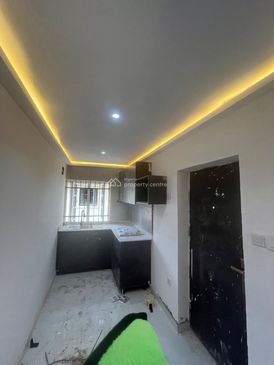 Spacious Mini Flat Available in Oniru Estate, Close to Four Point Hotel, Oniru, Victoria Island (vi), Lagos, Mini Flat (room and Parlour) for Rent