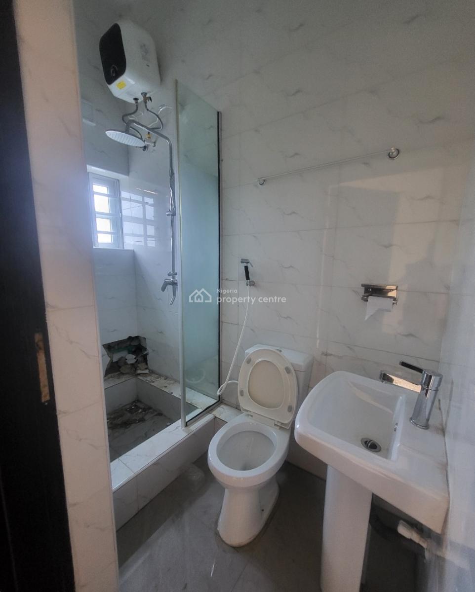 Luxurious Massive 3bedroom Flat, By Legislative Quarters, Gudu, Abuja, Flat / Apartment for Rent