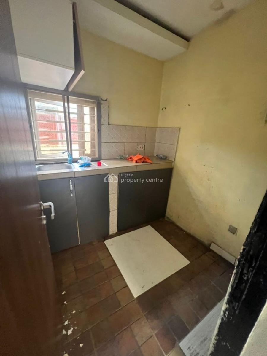 Sharp Self Con, Wuye, Abuja, Self Contain (single Rooms) for Rent