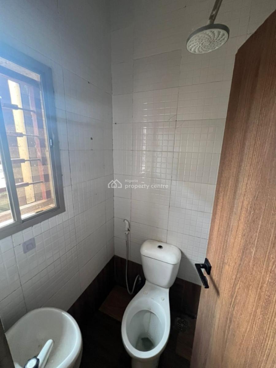 Sharp Self Con, Wuye, Abuja, Self Contain (single Rooms) for Rent