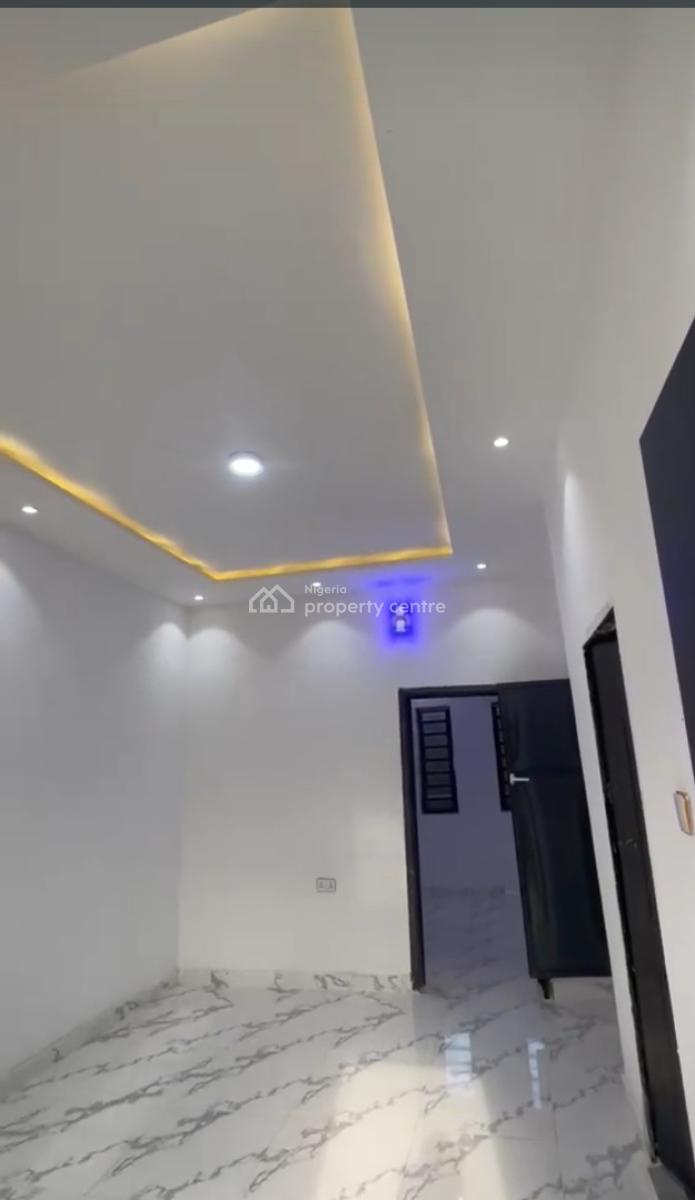 *2bedroom Video*   Lovely New House  *2 Bedroom Flat* Upst, Surulere, Lagos, Flat / Apartment for Rent