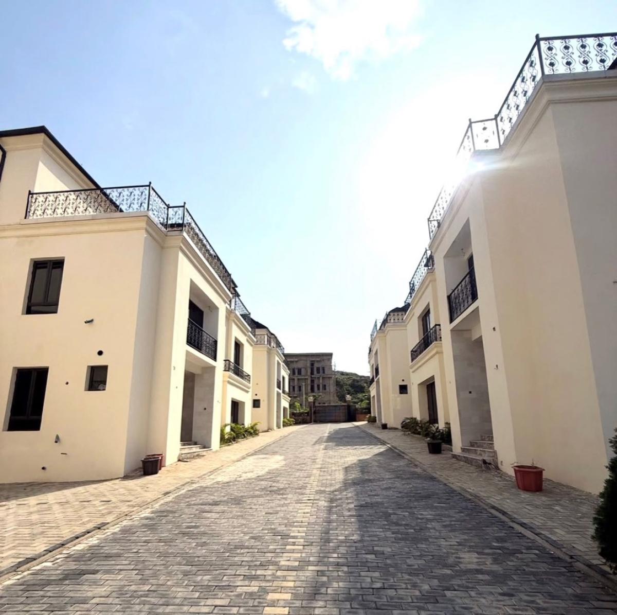 Beautiful 5 Bedroom Villas , Bq, Gym , Pool, Serene Neighborhood, Katampe Extension, Katampe, Abuja, Detached Duplex for Sale