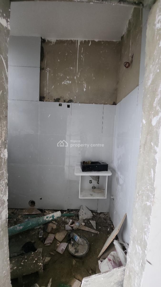 1, 2 & 3 Bedroom Serviced Apartment1bedroom Paints House: 180m,, Chevron Lekki, 1bedroom : 105m  2bedroom : 140m  1bedroom Paints House, Lekki, Lagos, Block of Flats for Sale