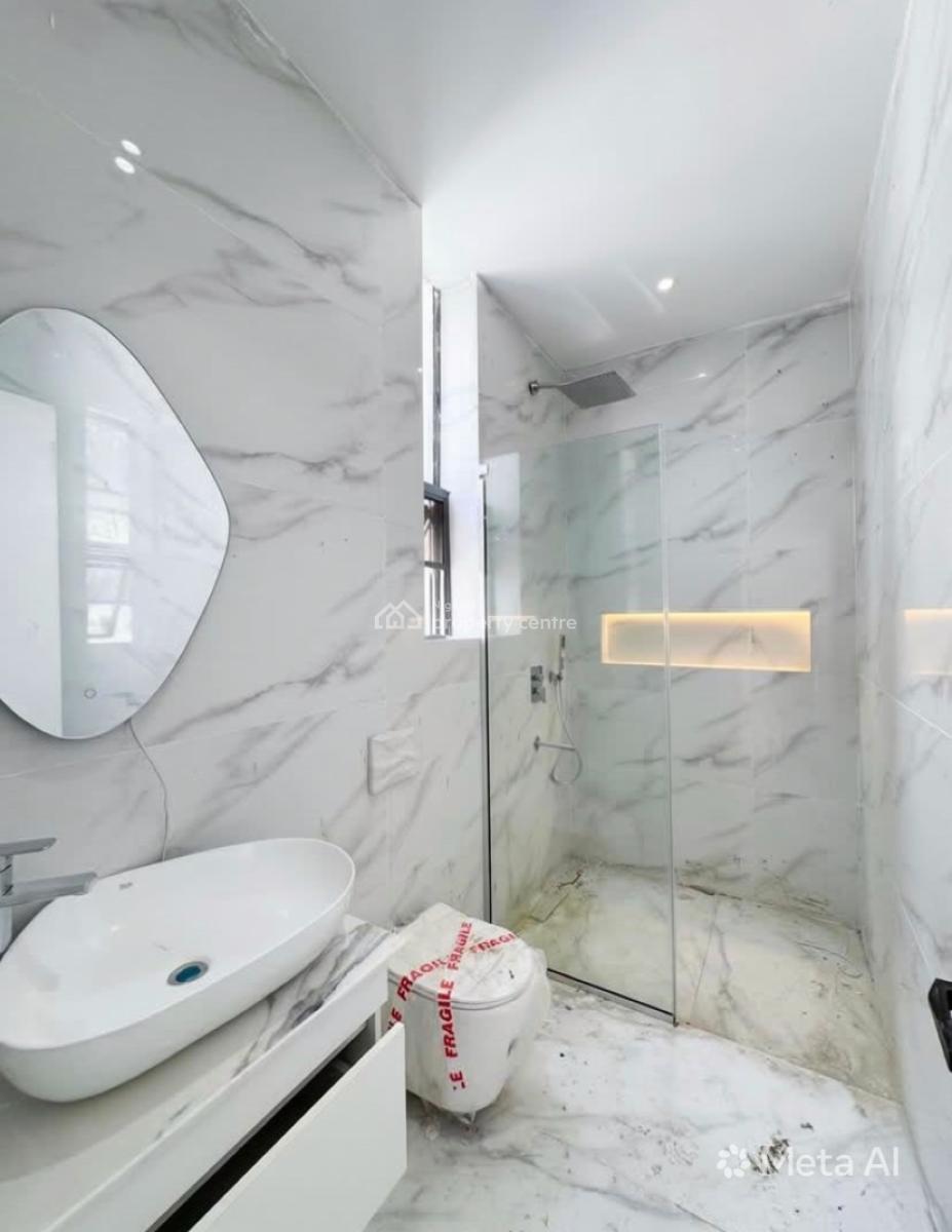 3 Bedroom Apartment, Lekki Phase 1, Lekki, Lagos, Flat / Apartment for Rent