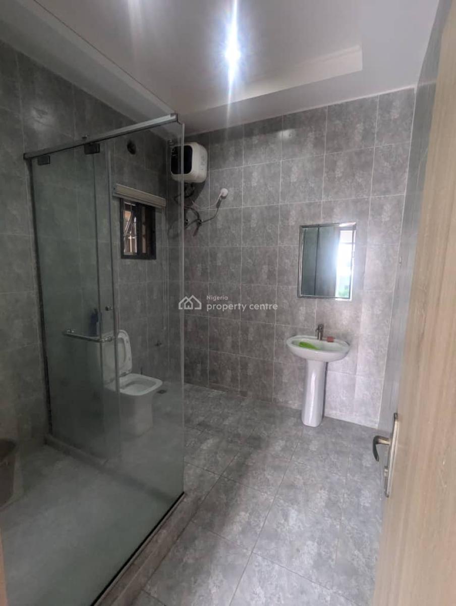 Well Built & Partialy Furnished 4bdrm Terrace and Bq, Gilmore Area, Jahi, Abuja, Terraced Duplex for Rent
