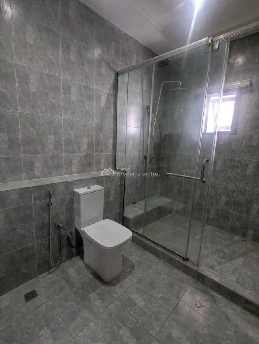 Well Built & Partialy Furnished 4bdrm Terrace and Bq, Gilmore Area, Jahi, Abuja, Terraced Duplex for Rent