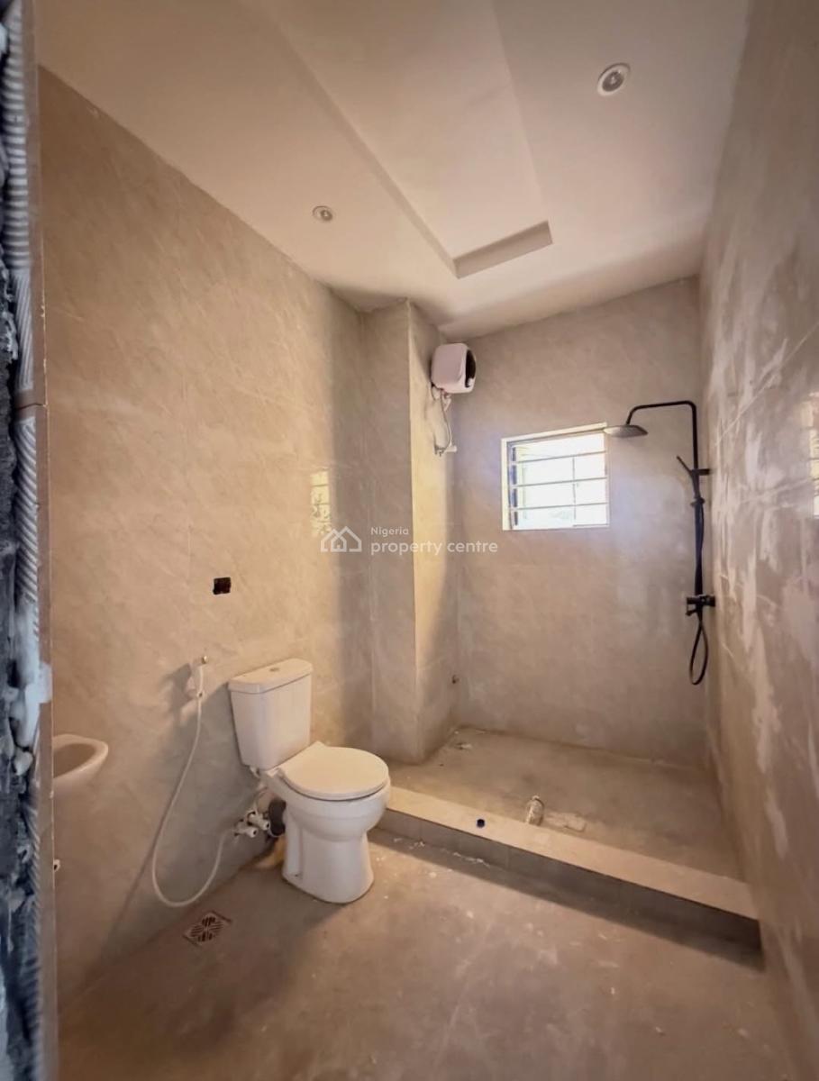 2 Bedroom Apartment, Gra Port Harcourt, Port Harcourt, Rivers, Block of Flats for Sale