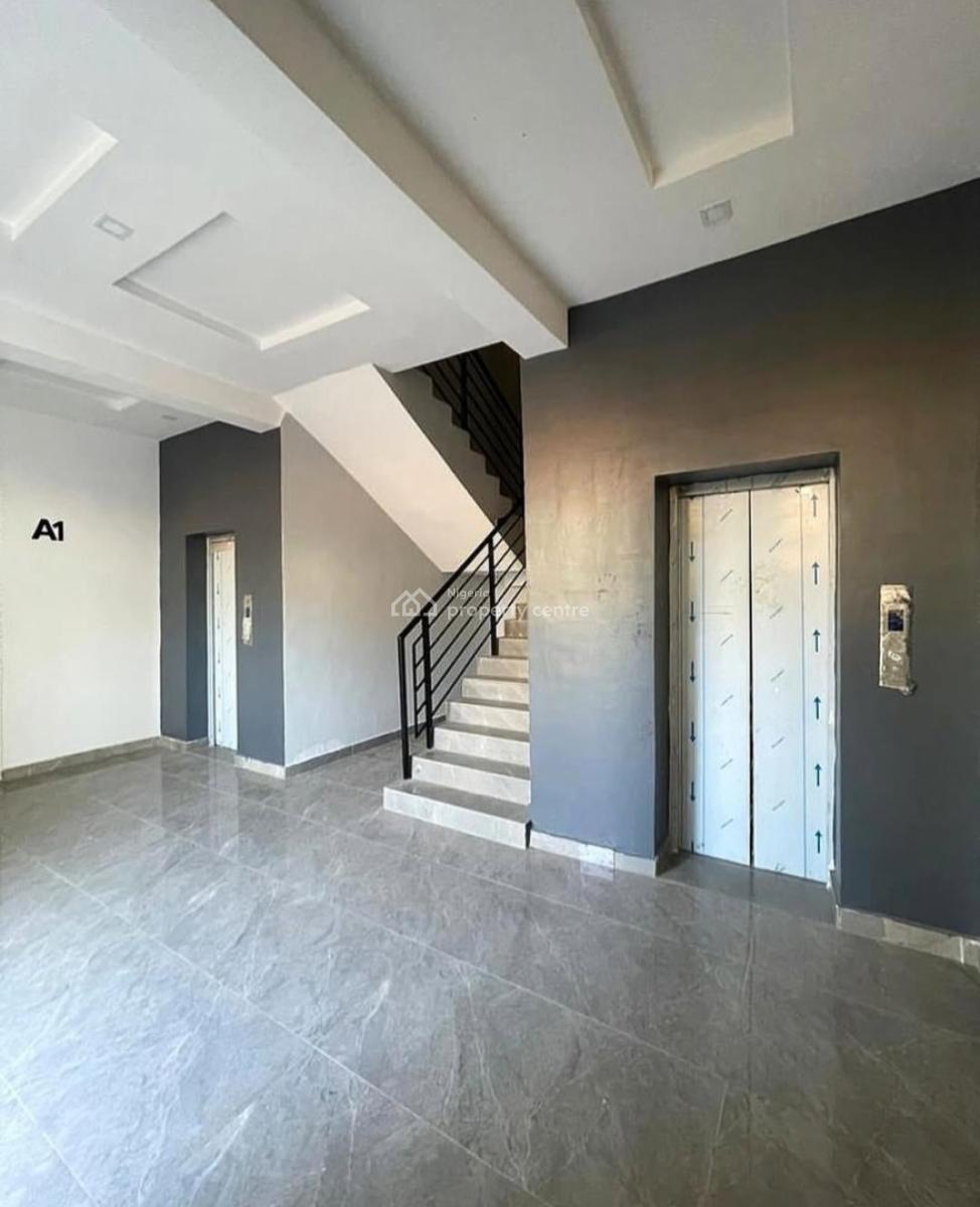 Serviced 3 Bedroom Ensuite Flat. It Will Come with an Enclosed Fitted, Lekki Phase 1, Lekki, Lagos, Flat / Apartment for Rent