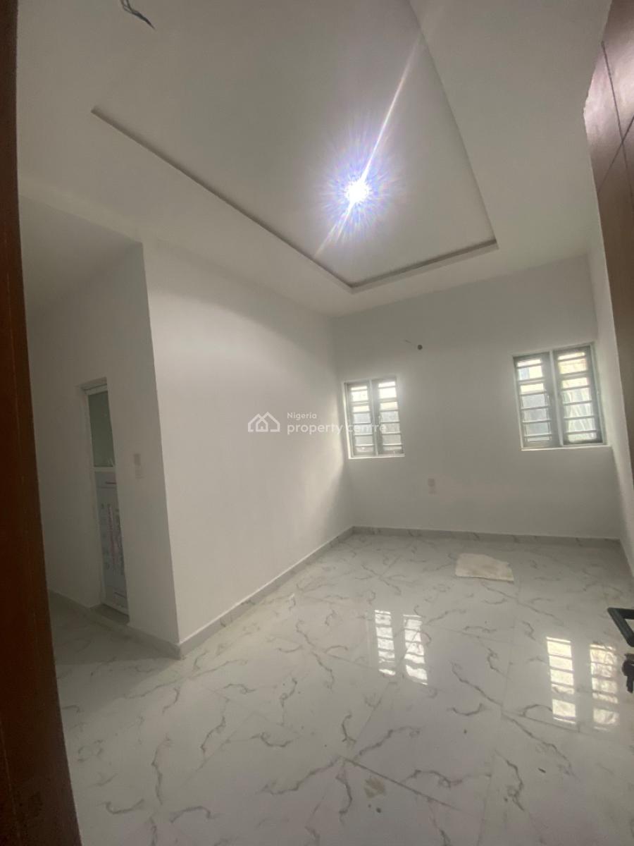 2 Bedroom Apartment, Ologolo, Lekki, Lagos, Flat / Apartment for Rent