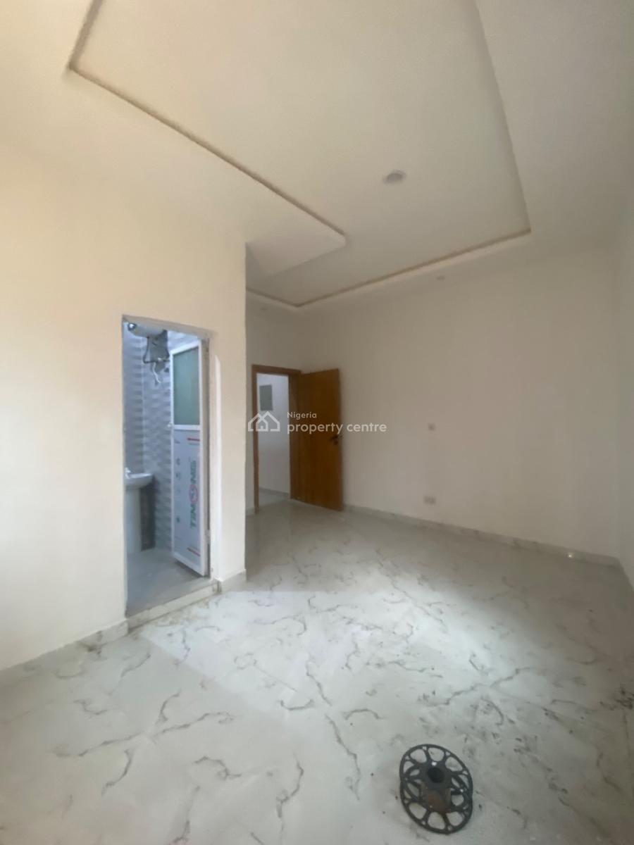 2 Bedroom Apartment, Ologolo, Lekki, Lagos, Flat / Apartment for Rent