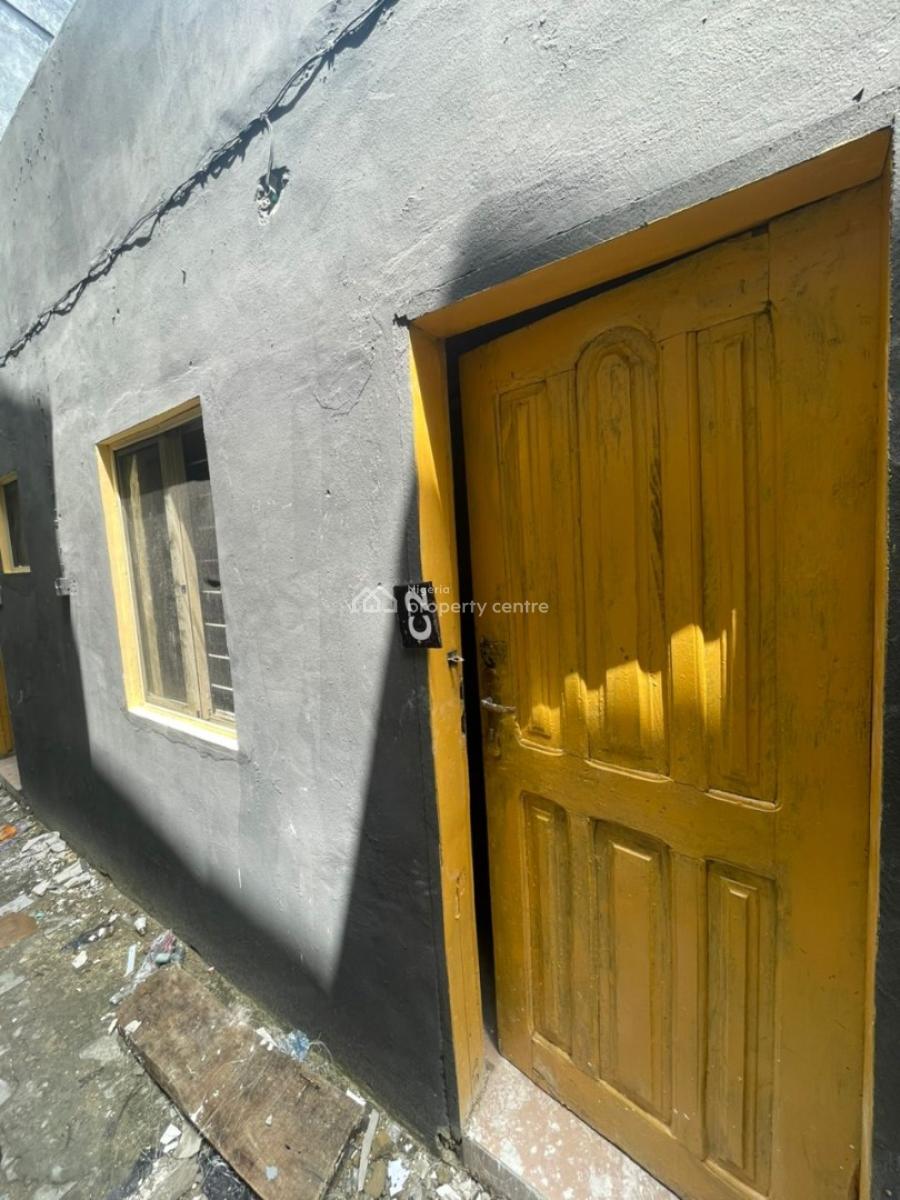 Sharp Selfcontain in Sangotedo, Shoperite, Sangotedo, Ajah, Lagos, Self Contain (single Rooms) for Rent