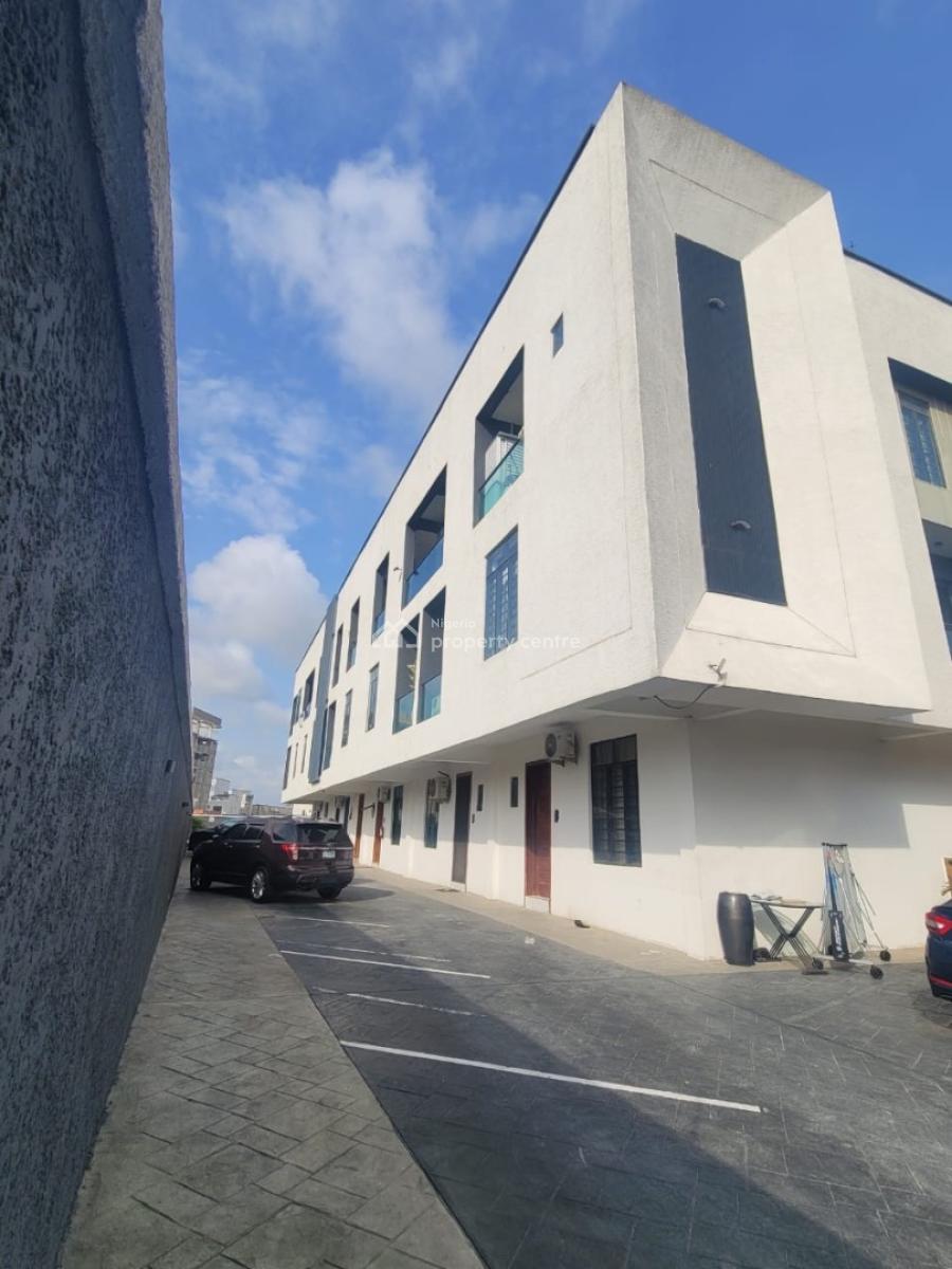 2 Bedroom Apartment with Pool and Gym, Lekki Phase 1, Lekki, Lagos, Flat / Apartment for Rent