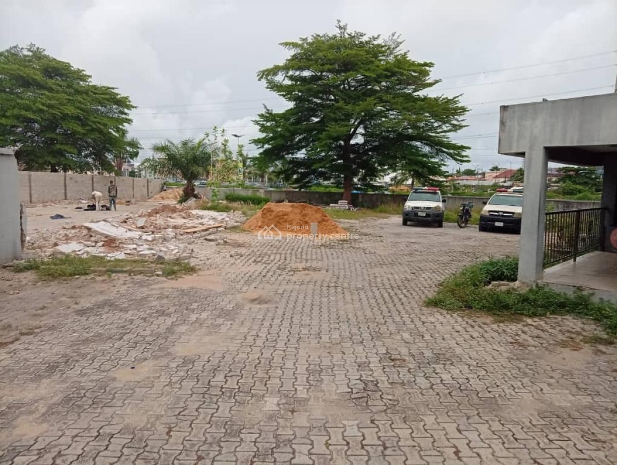 Prime Commercial Land Facing The Expressway, Lekki Phase 1, Lekki, Lagos, Commercial Land for Sale