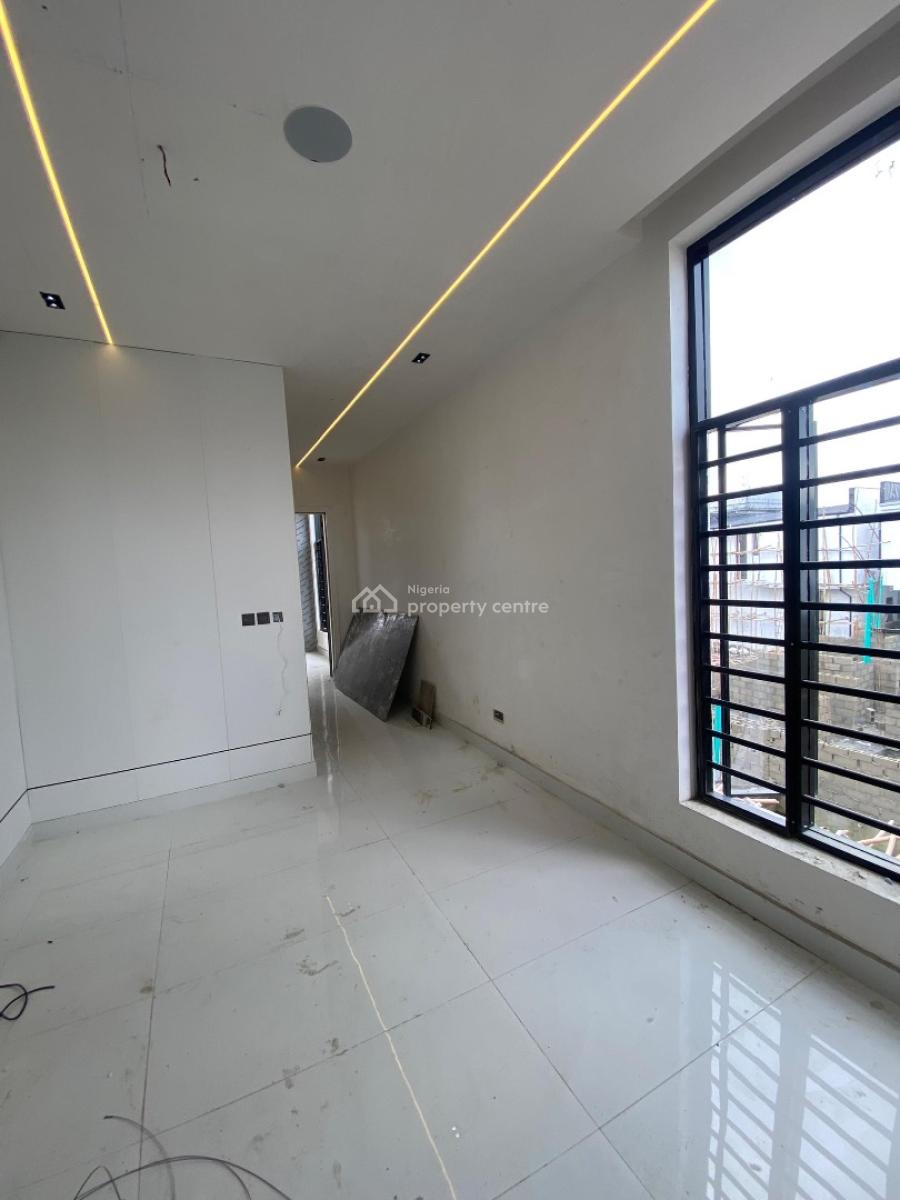 Well-built 5-bedroom Detached Duplex with Bq & Swimming Pool, Orchid, Lekki, Lagos, Detached Duplex for Sale