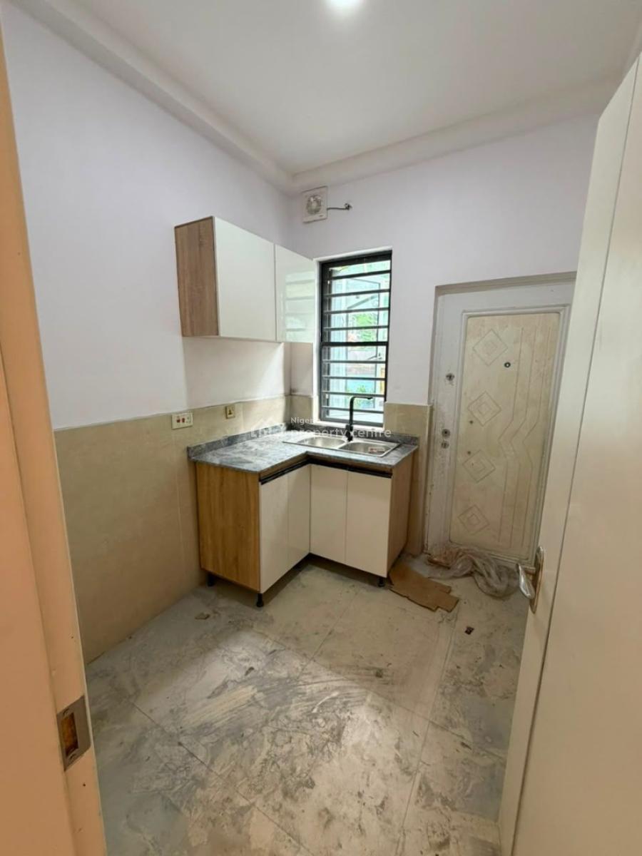 Massive 2bedroom Flat, Royal Gardens Estate, Ajah, Lagos, Flat / Apartment for Rent