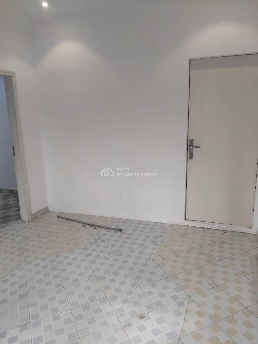 Mini Flat, Shoprite Road Osapa,  Lekki, Osapa, Lekki, Lagos, Mini Flat (room and Parlour) for Rent