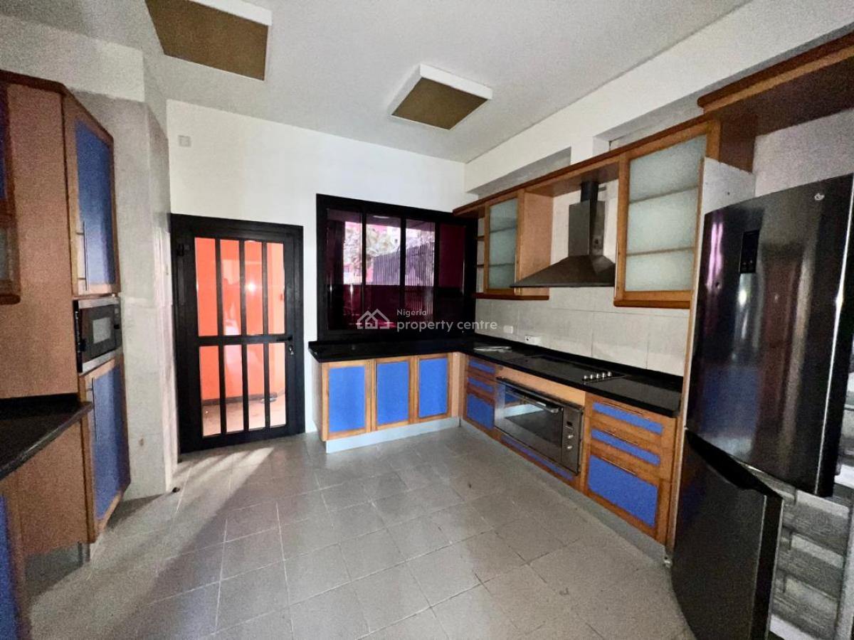 3 Bedroom Apartment with a Maids Room  Fully Serviced, Banana Island Ikoyi, Banana Island, Ikoyi, Lagos, Flat / Apartment for Sale
