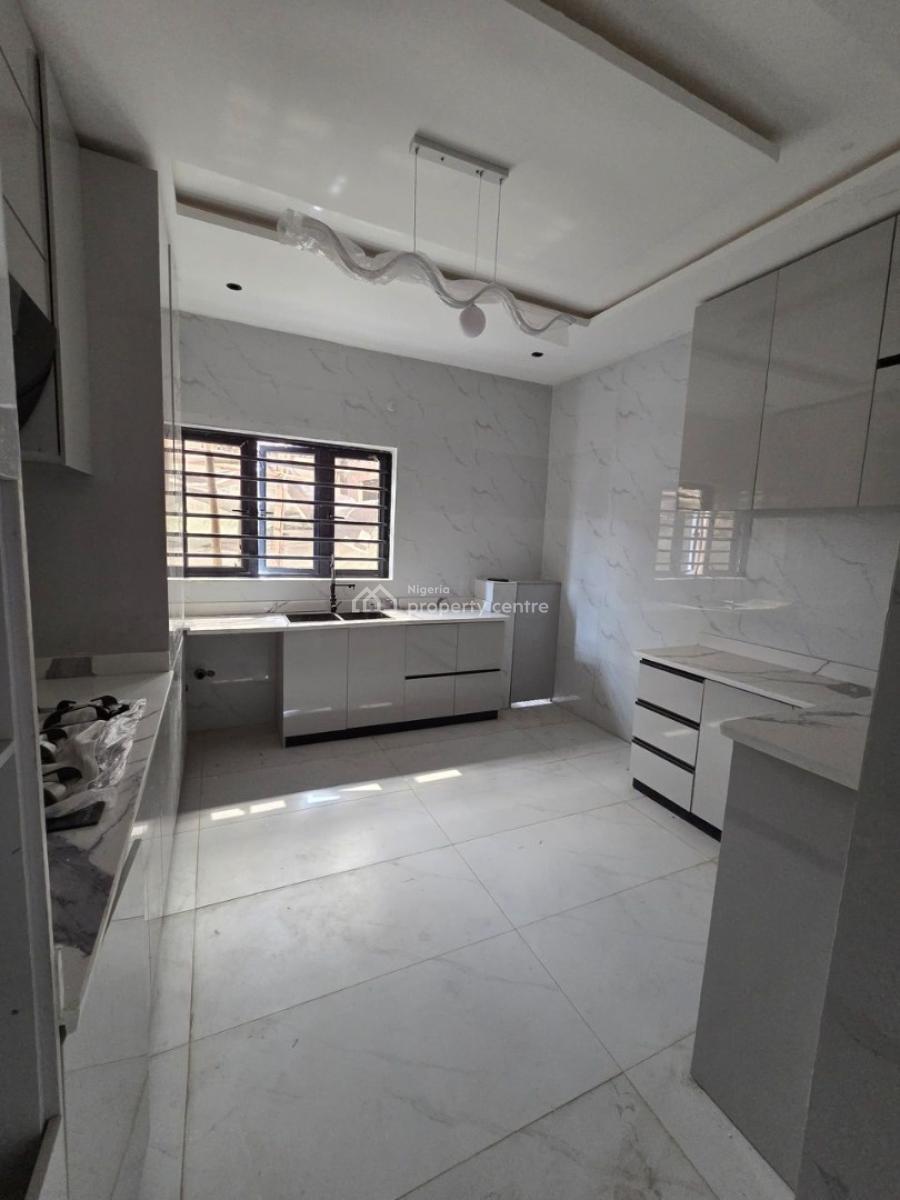 Excellently Built 3 Bedroom Apartment with in a Secured Estate, Maryland, Ikeja, Lagos, Flat / Apartment for Sale