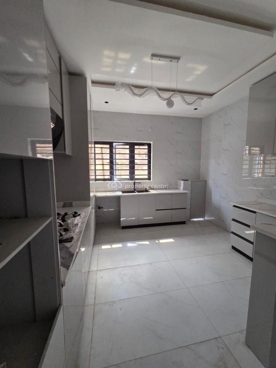 Excellently Built 3 Bedroom Apartment with in a Secured Estate, Maryland, Ikeja, Lagos, Flat / Apartment for Sale