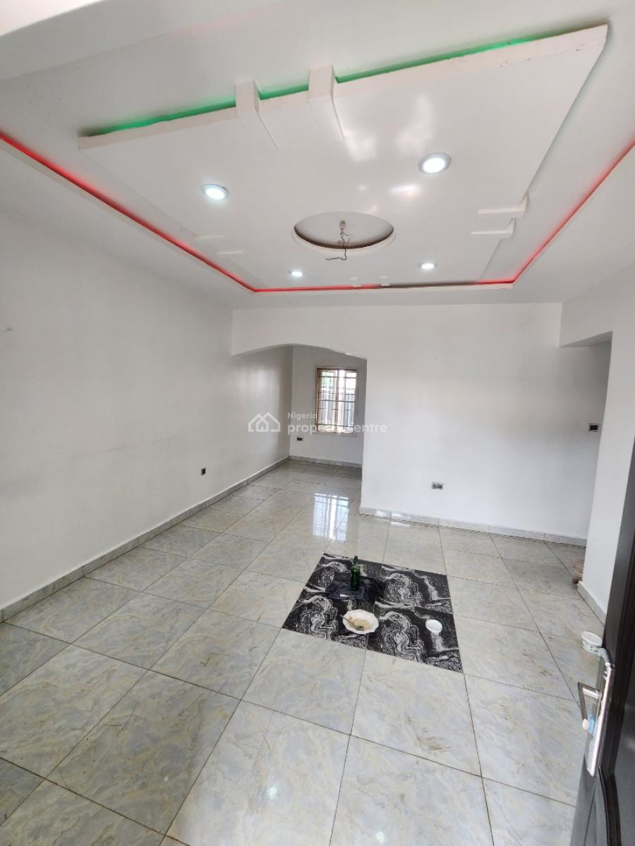 Luxury Two Bedroom Block of Flat, Dawaki District, Dawaki, Gwarinpa, Abuja, Flat / Apartment for Rent