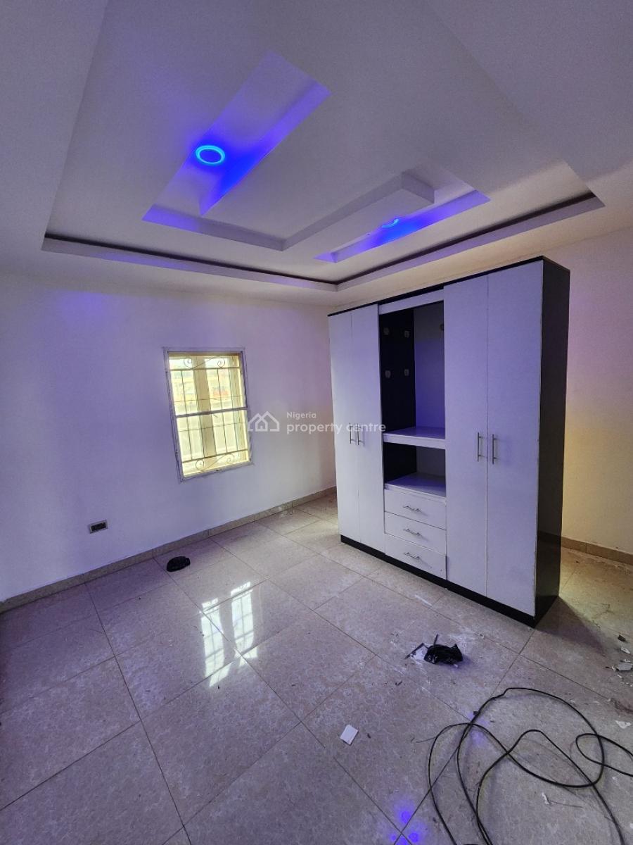 Luxury Two Bedroom Block of Flat, Dawaki District, Dawaki, Gwarinpa, Abuja, Flat / Apartment for Rent