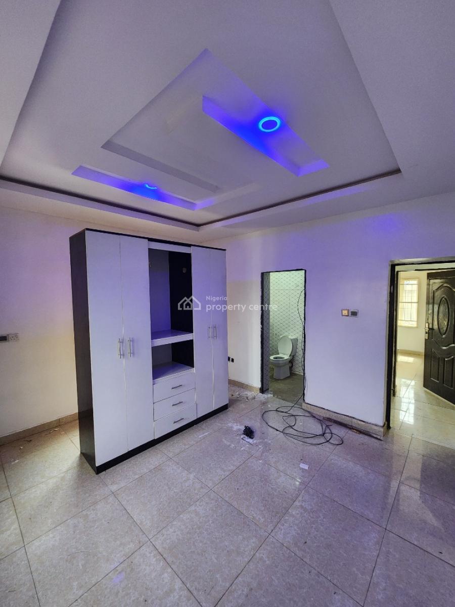Luxury Two Bedroom Block of Flat, Dawaki District, Dawaki, Gwarinpa, Abuja, Flat / Apartment for Rent