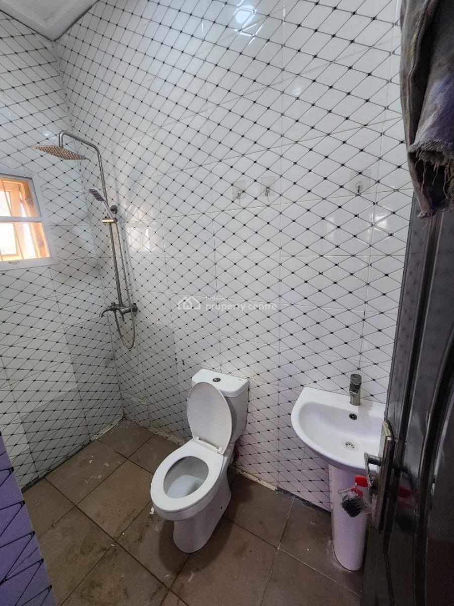 Luxury Two Bedroom Block of Flat, Dawaki District, Dawaki, Gwarinpa, Abuja, Flat / Apartment for Rent