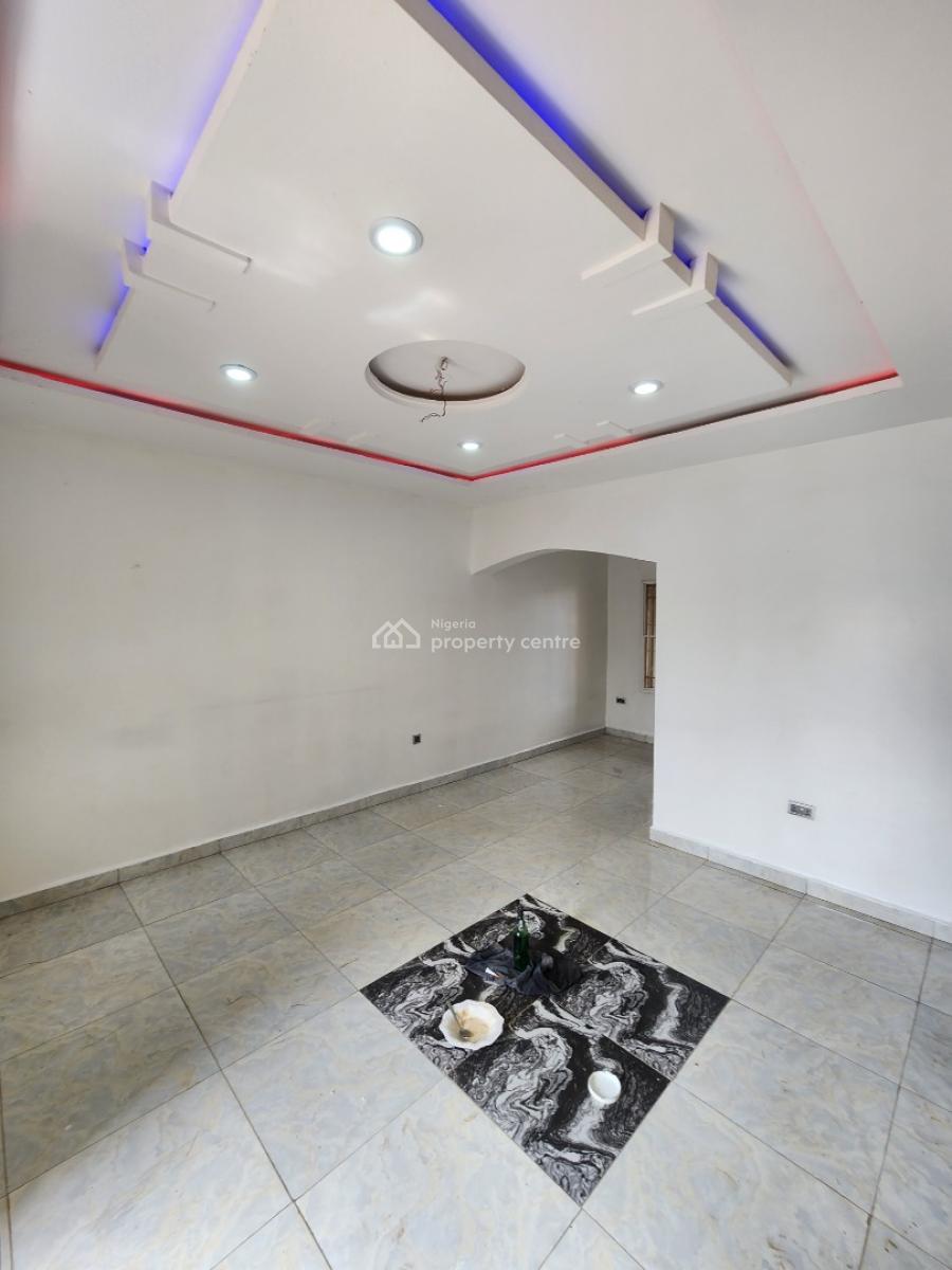 Luxury Two Bedroom Block of Flat, Dawaki District, Dawaki, Gwarinpa, Abuja, Flat / Apartment for Rent