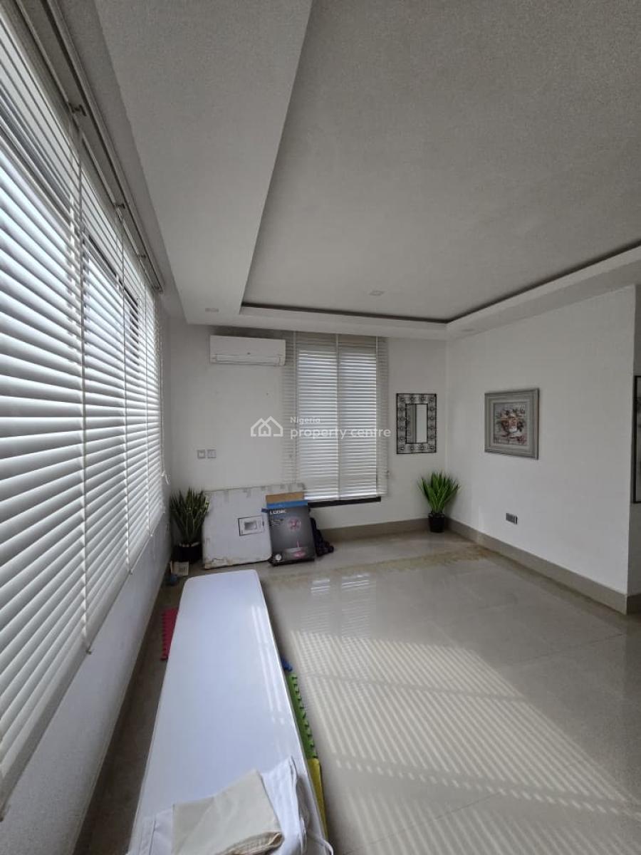 Spacious 1 Bedroom with Pool and Gym, Off Admiralty Way, Lekki, Lagos, Mini Flat (room and Parlour) for Sale