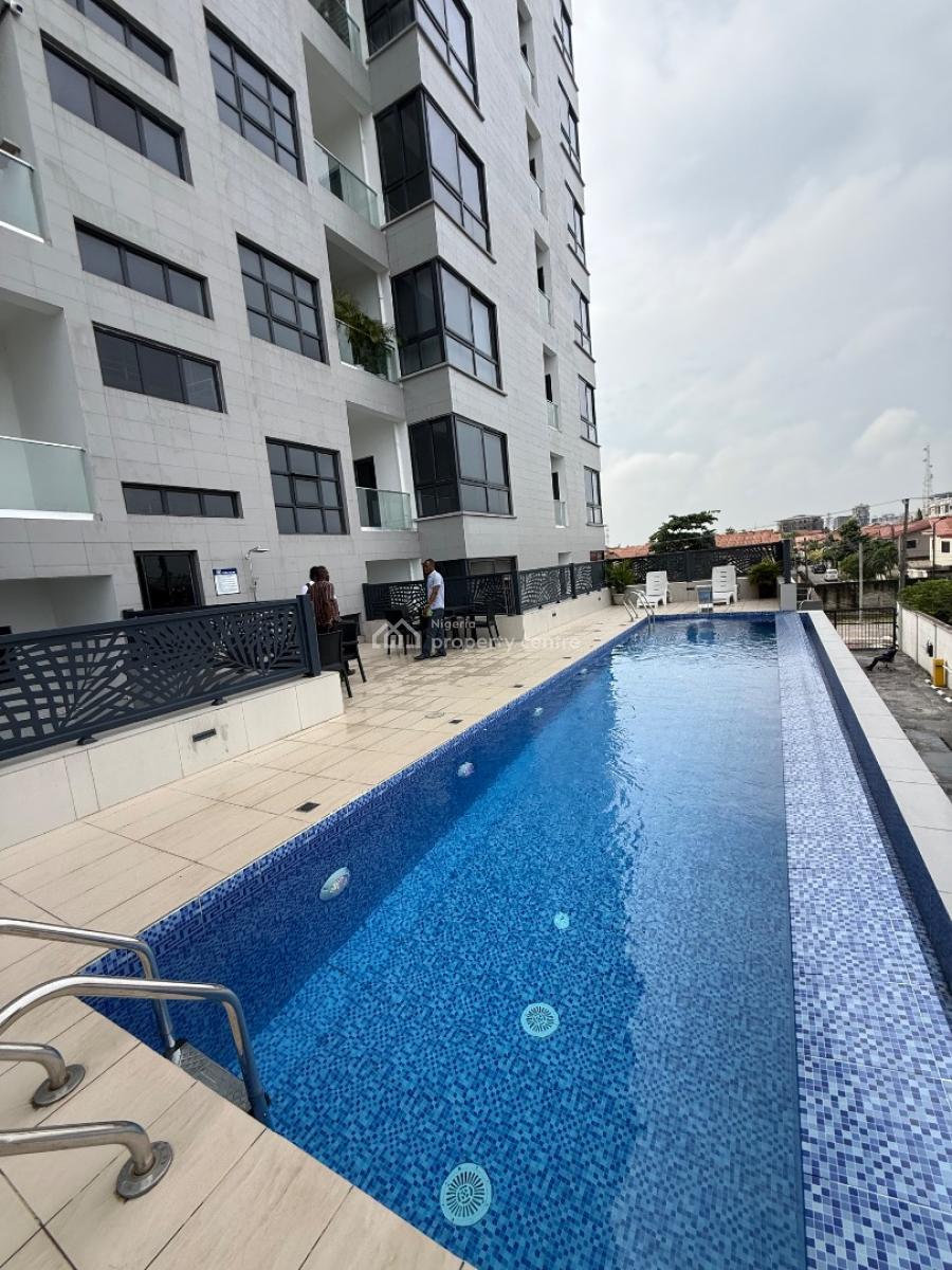 Well Build 3 Bedroom High-rise Apartment, Off Durosinmi Etti Drive, Lekki, Lagos, Flat / Apartment for Sale