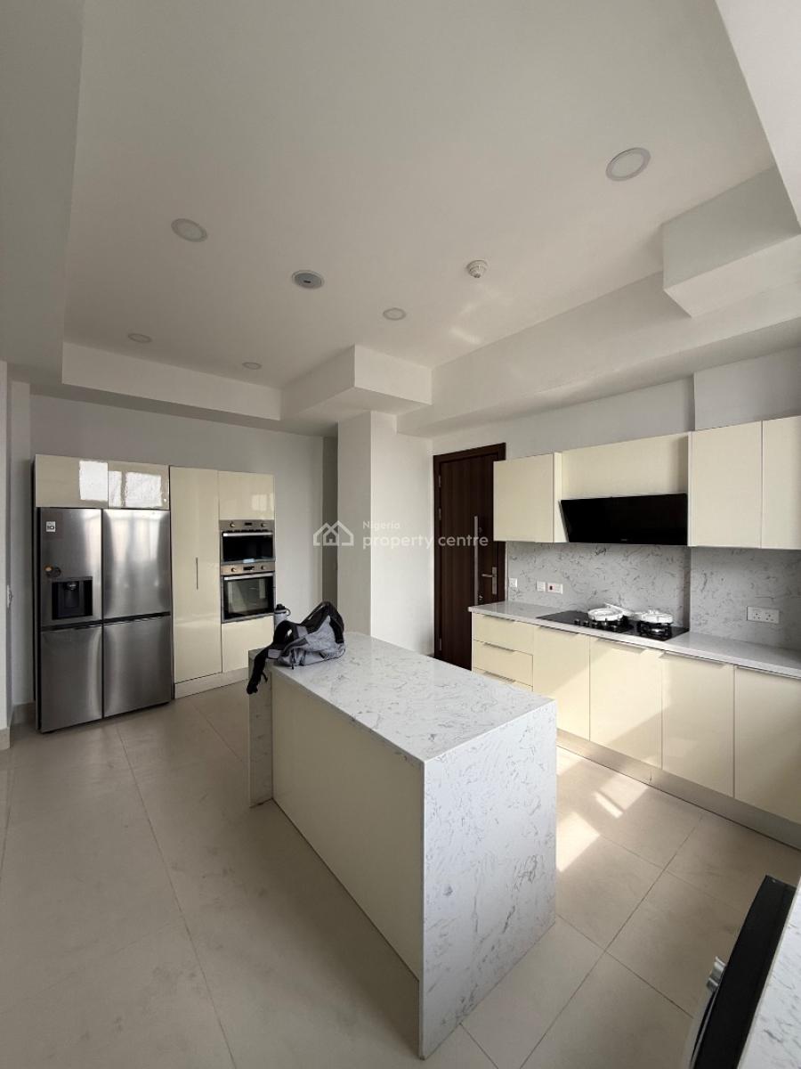 Well Build 3 Bedroom High-rise Apartment, Off Durosinmi Etti Drive, Lekki, Lagos, Flat / Apartment for Sale
